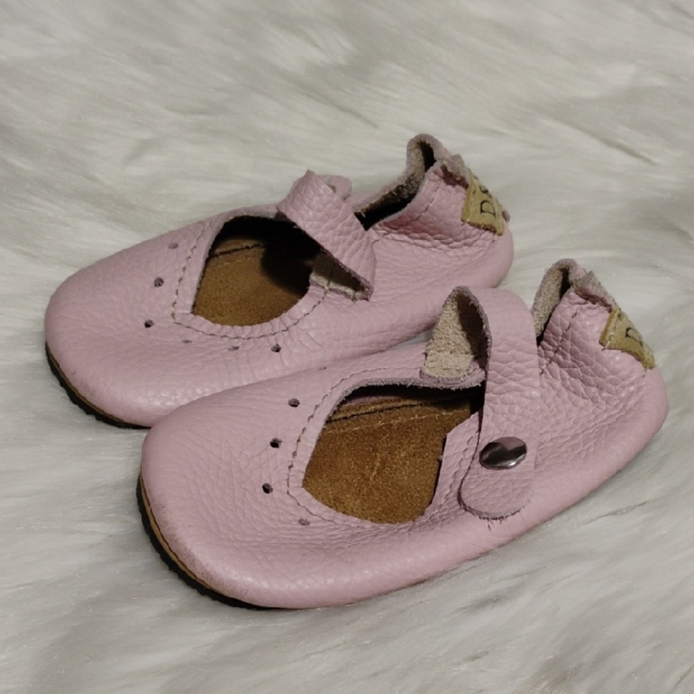 Dutchess & Fox Dusty Pink Soft Baby Shoes Sz.6 (3RD DRAWER)